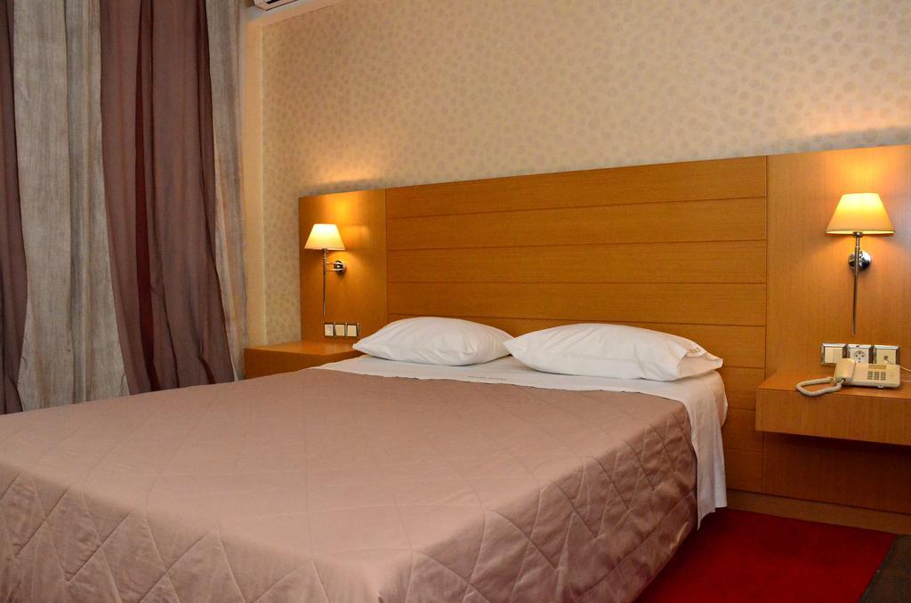 Deves Hotel Nafplio Exterior photo