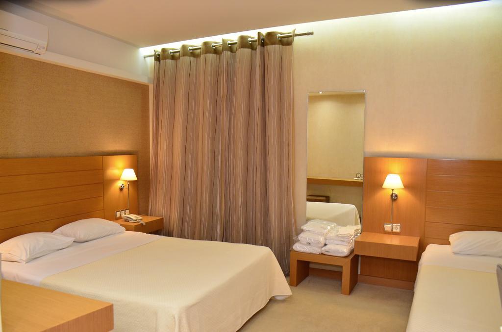 Deves Hotel Nafplio Exterior photo